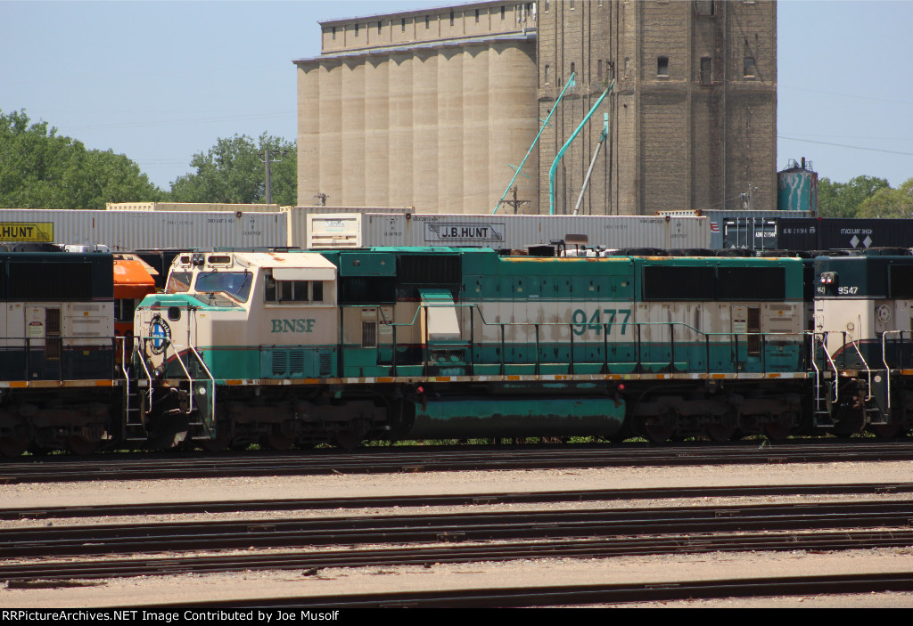 BNSF 9477